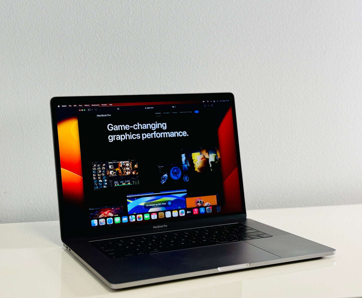 Macbook Pro 15,4" 4k Retina | Touch Bar | intel Core i7 | 512 Gb SSD | 16Gb RAM | Spacegrey (a1990)
