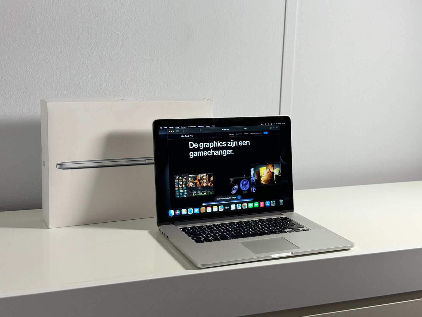 Macbook Pro 15,4"Liquid Retina | intel Core i7 | 256 Gb SSD | 16Gb RAM | Silver (a1398)