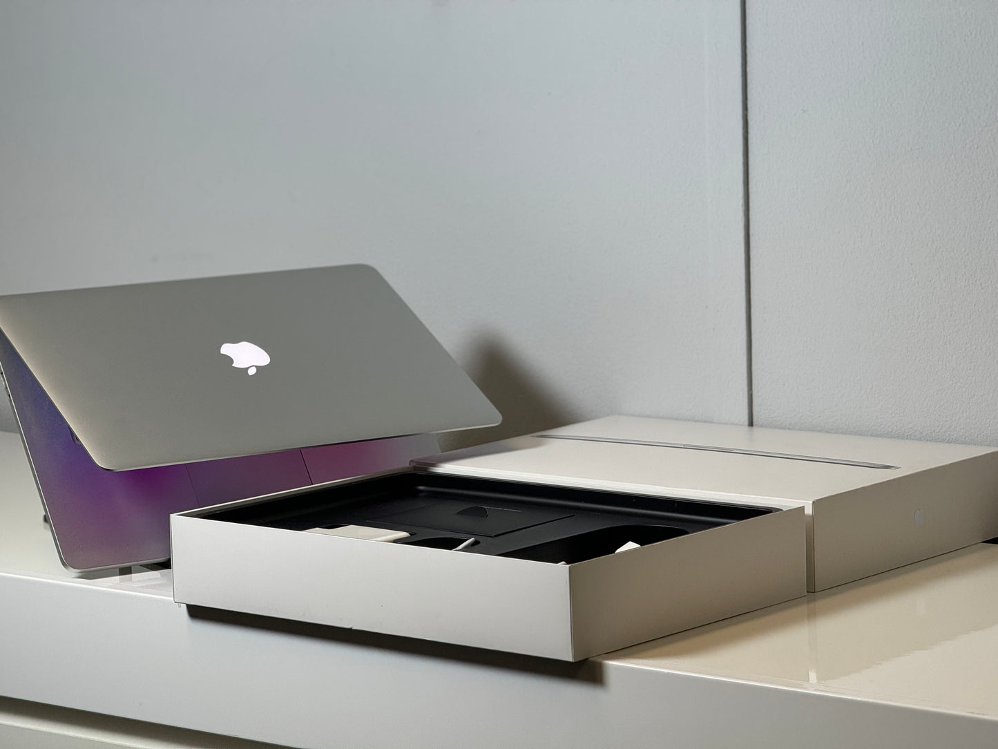 Macbook Pro 15,4" Liquid Retina| intel Core i7 | 256 Gb SSD | 8Gb RAM | Silver (a1398)