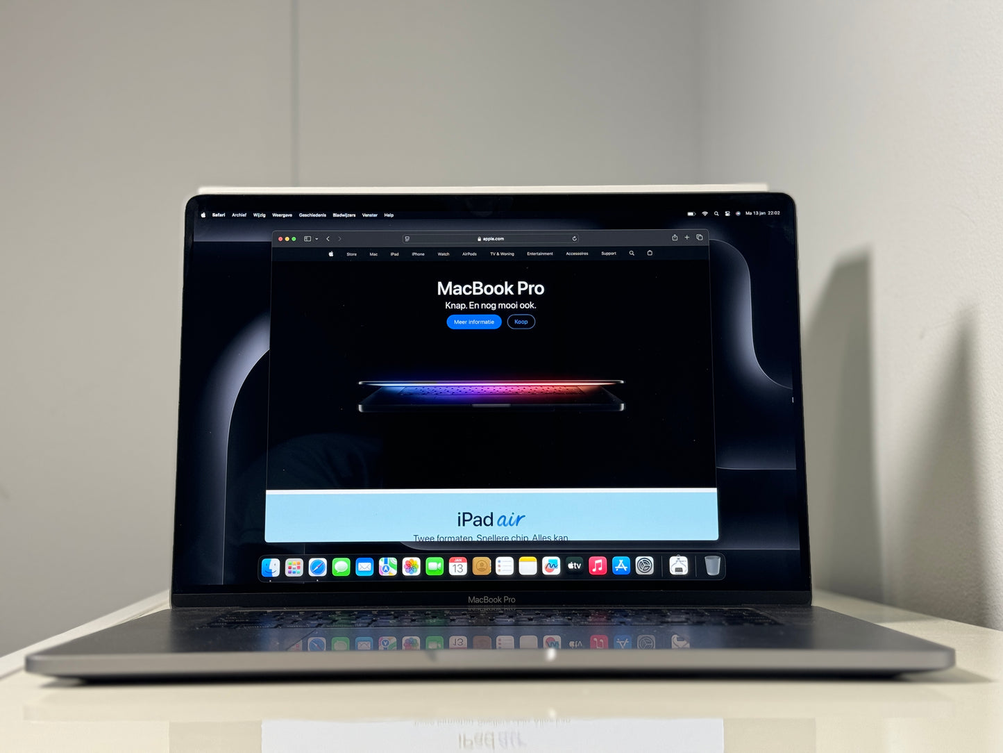 Macbook Pro 15,4" 4k Retina| Touch Bar | intel Core i7 | 512 Gb SSD | 16Gb RAM | Spacegrey (2017)