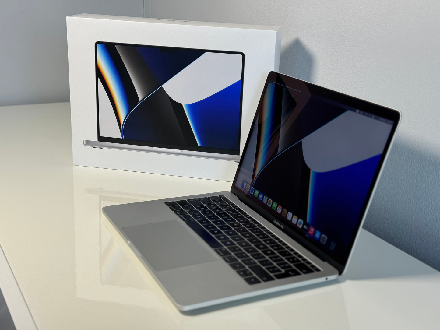Macbook Pro 13,3" 4k Retina | Touch Bar | intel Core i5 | 256 Gb SSD | 8Gb RAM | Silver(2017)