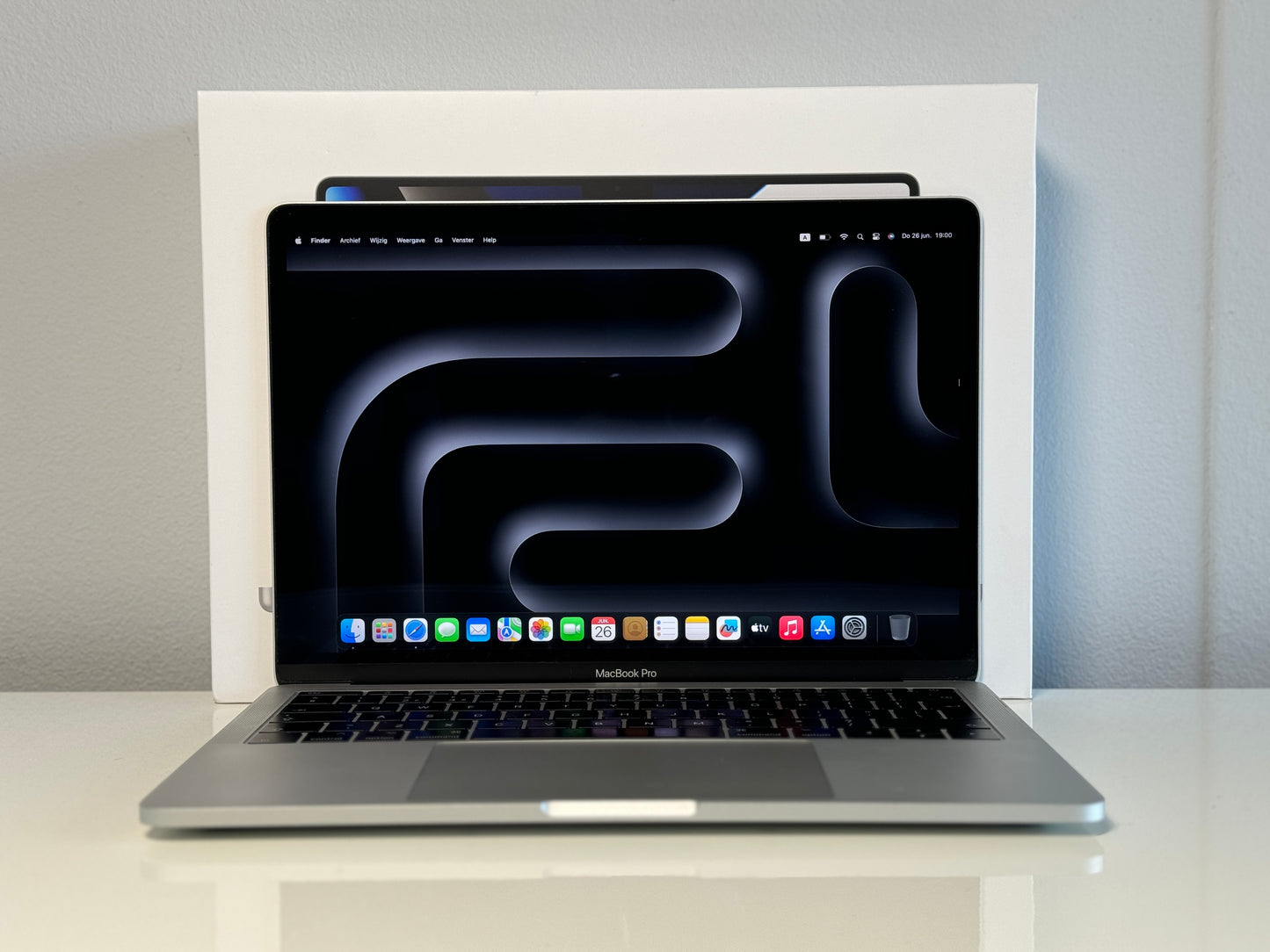 Macbook Pro 13,3" 4k Retina | Touch Bar | intel Core i5 | 256 Gb SSD | 8Gb RAM | Silver(2017)