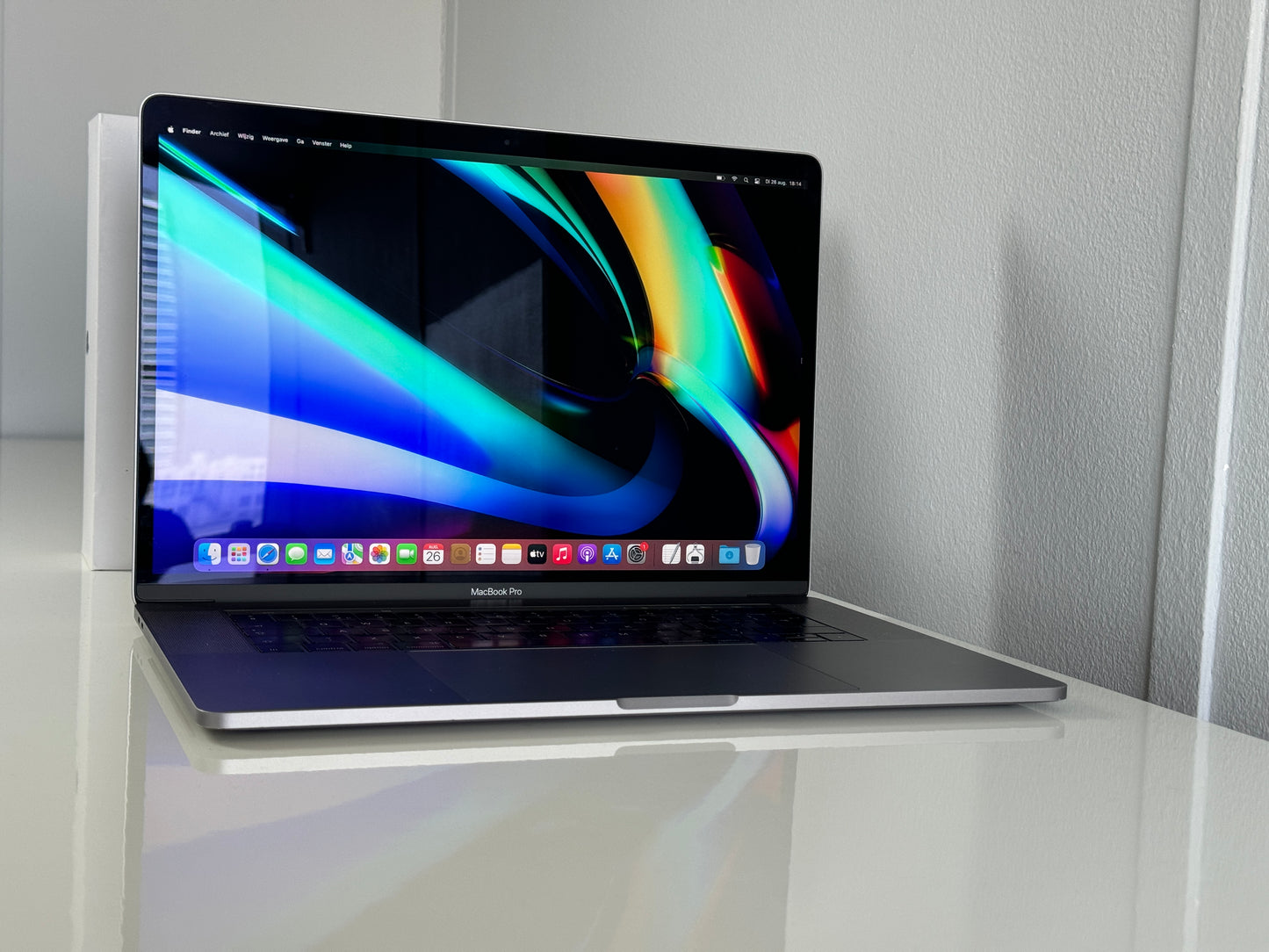 Macbook Pro 16,2" 4k Retina | Touch Bar | intel 6-Core i7 | 512 Gb SSD | 32Gb RAM | Silver (a2141)