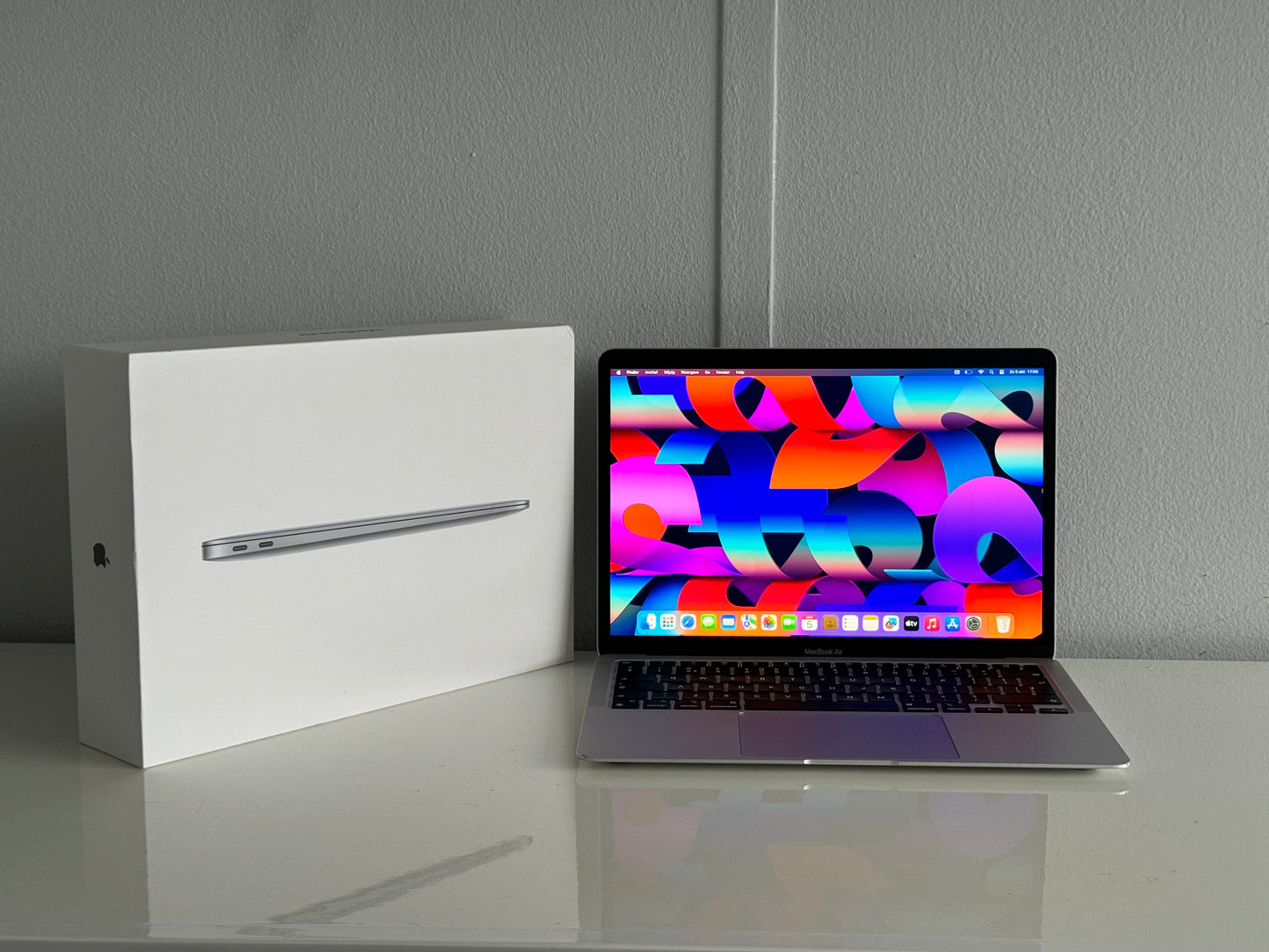 Macbook Air 13.3" 4k Retina | 8-core M1 | 256 Gb SSD | 8Gb RAM | Silver (A2337)