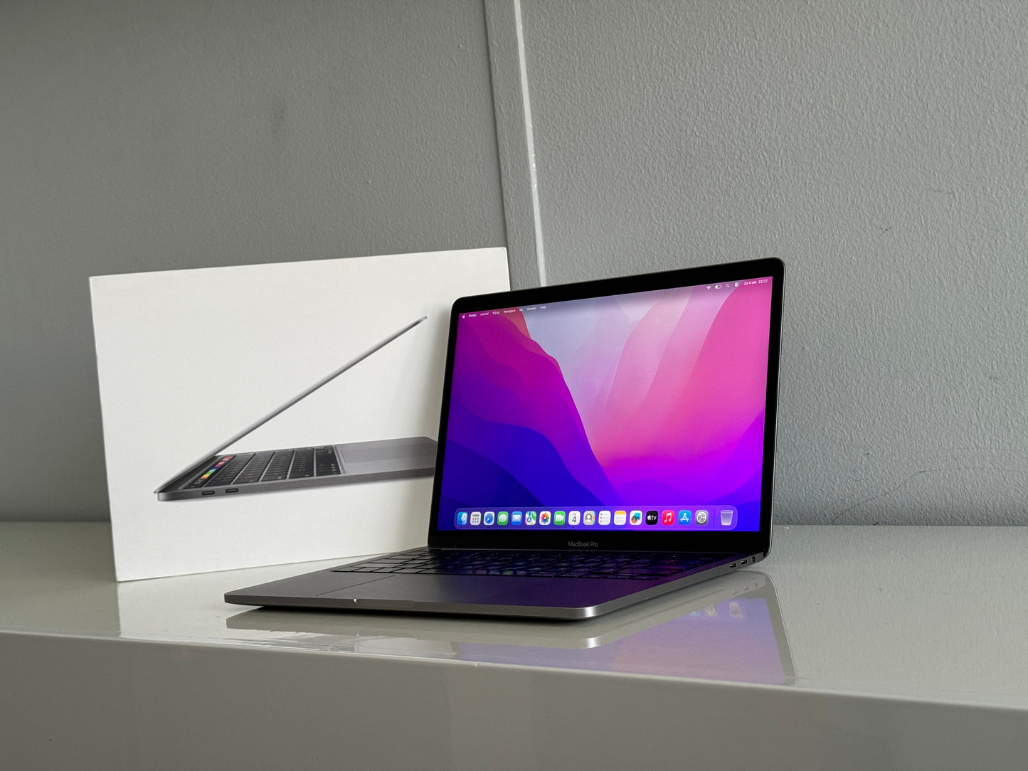 Macbook Pro 13,3" 4k Retina | Touch Bar | intel Core i7 | 500 Gb SSD | 16Gb RAM | Spacegrey