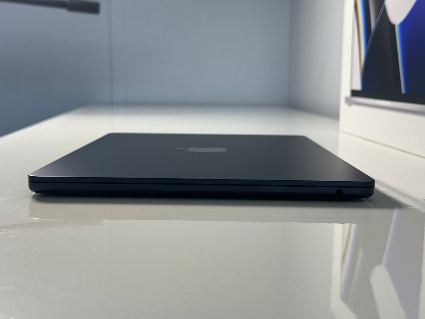 Macbook Air M3 13,6" 4K XDR Display | 8-core M3 | 16Gb RAM | 256Gb SSD | (2023)