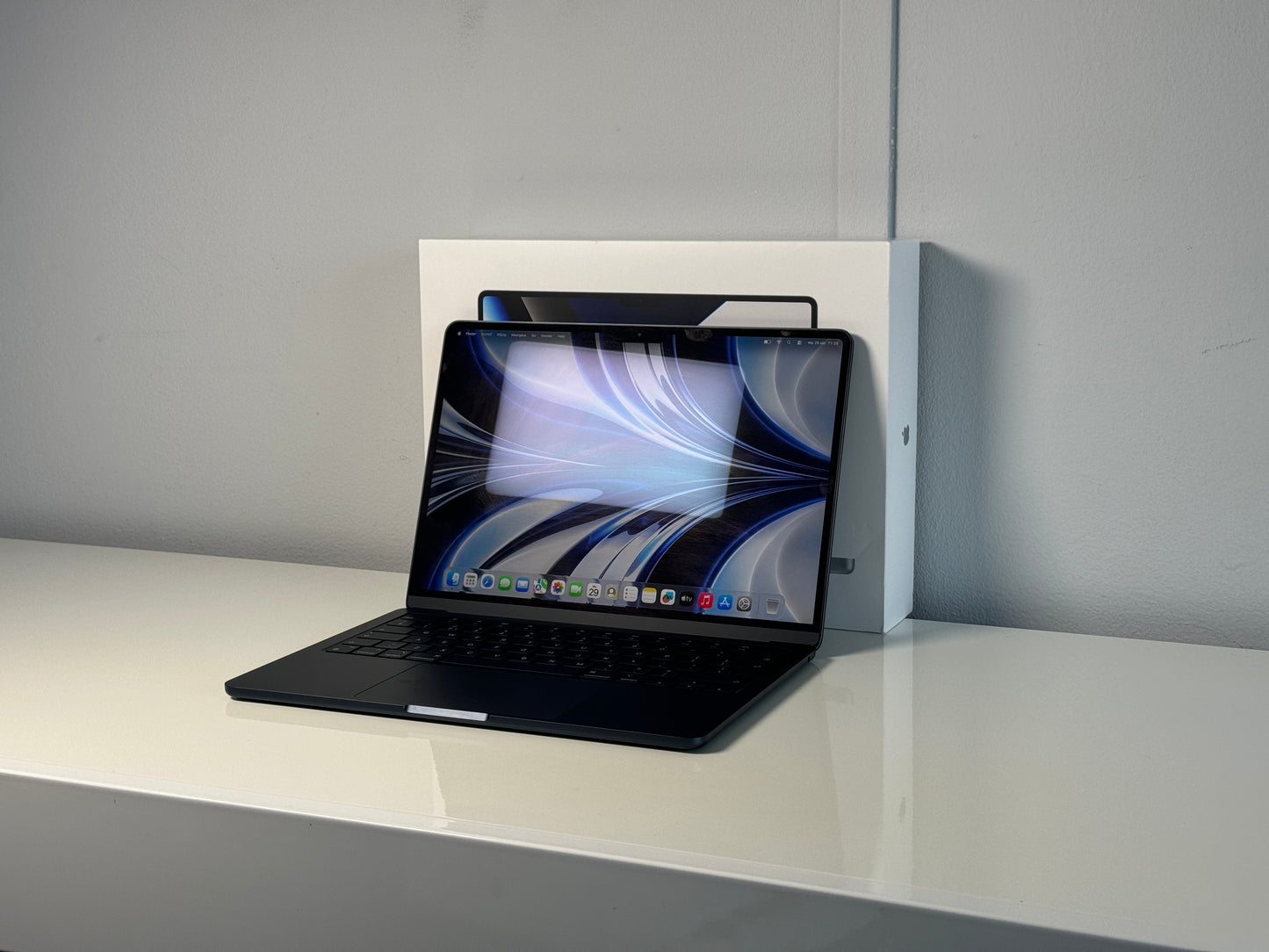 Macbook Air M3 13,6" 4K XDR Display | 8-core M3 | 16Gb RAM | 256Gb SSD | (2023)