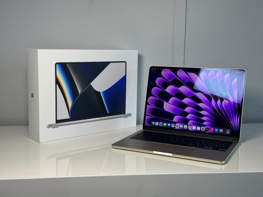 Macbook Air 13,6" Starlight 4K Retina Display  8-Core M2 | 16Gb RAM | 256Gb SSD (2022)