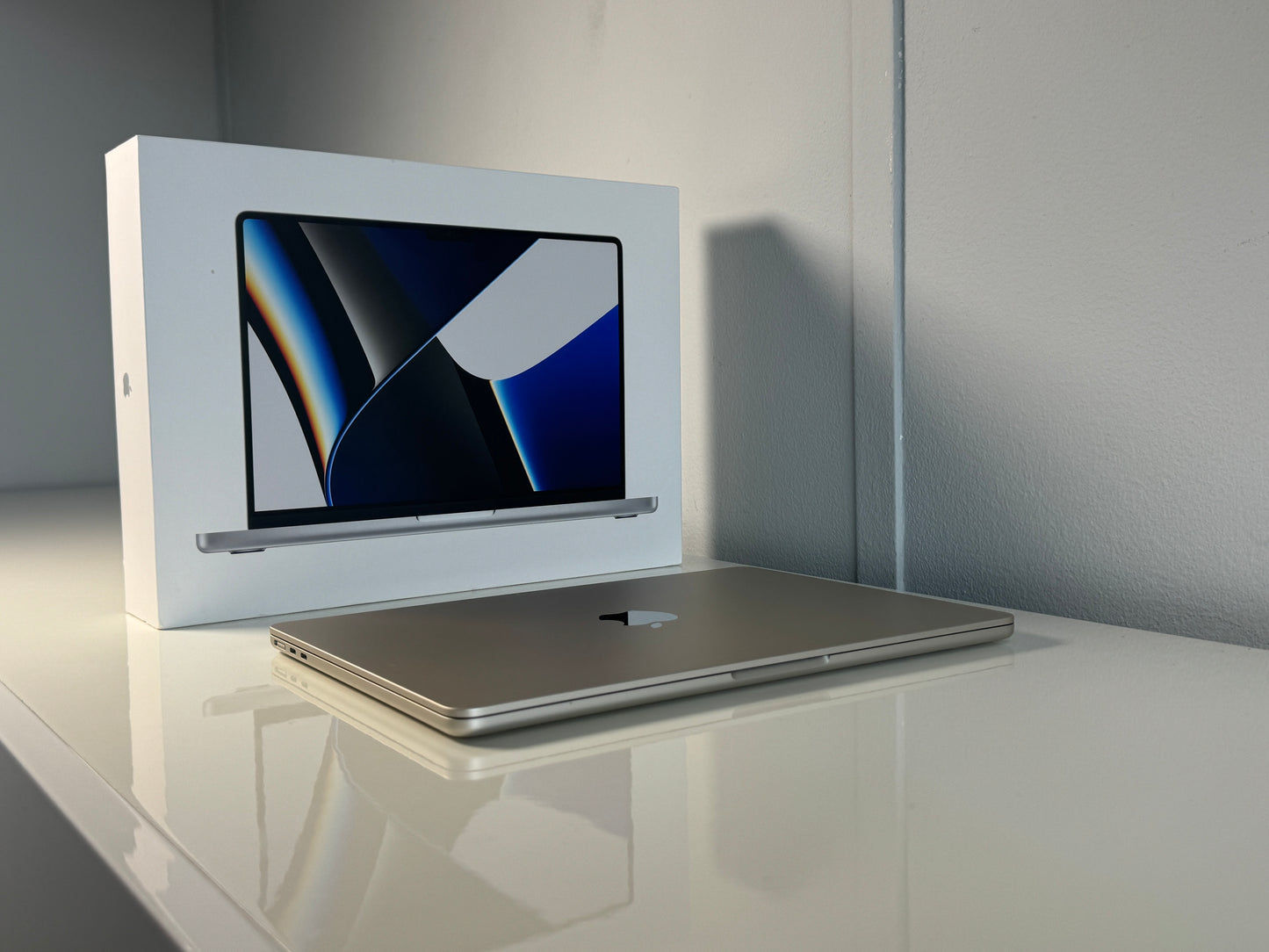 Macbook Air 13,6" Starlight 4K Retina Display 8-Core M2 | 16Gb RAM | 256Gb SSD (2022)