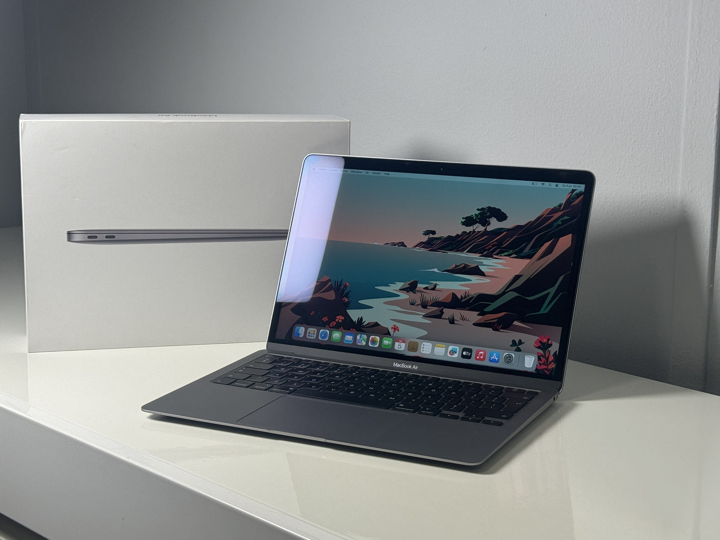 Macbook Air 2020 Liquid retina | intel core i3 | 256GB SSD | 8Gb RAM (a2179)