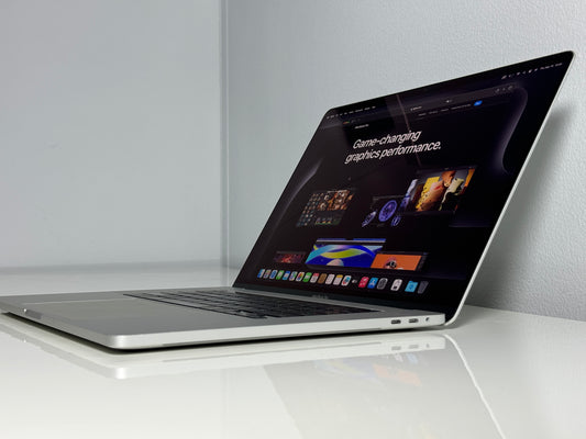 Macbook Pro 16,2" 4k Retina| Touch Bar | intel 8-Core i9 | 512 Gb SSD | 16Gb RAM | Silver (a2141)