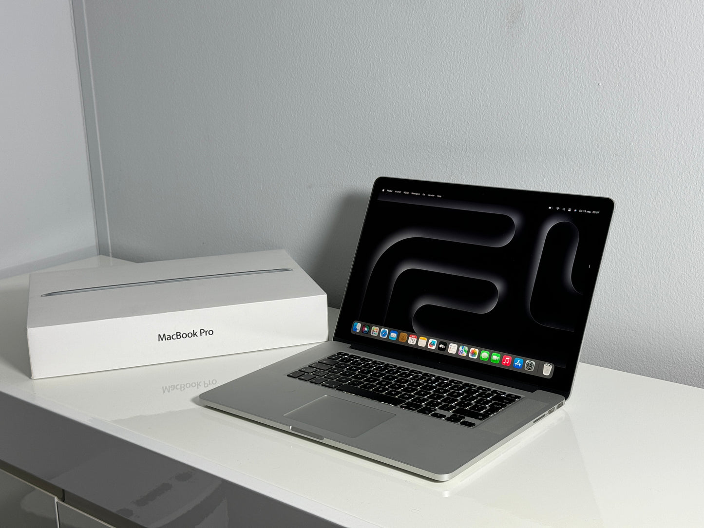 Macbook Pro 15,4"Liquid Retina | intel Core i7 | 256 Gb SSD | 16Gb RAM | Silver (a1398)