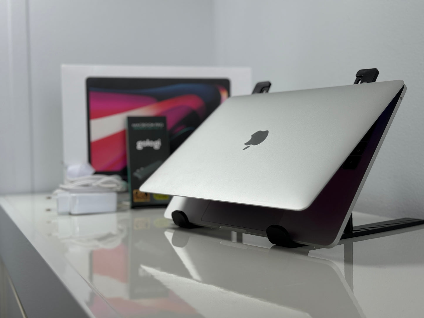 Macbook Pro 13,3" 4k Retina | Touch Bar | intel Core i5 | 500 Gb SSD | 16Gb RAM | Silver (a1708)