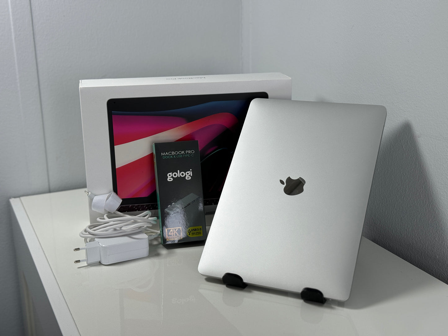 Macbook Pro 13,3" 4k Retina | Touch Bar | intel Core i5 | 500 Gb SSD | 16Gb RAM | Silver (a1708)
