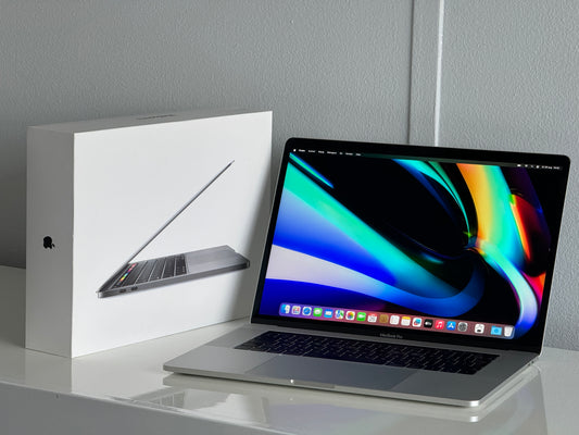 Macbook Pro 16,2" 4k Retina | Touch Bar | intel 6-Core i7 | 512 Gb SSD | 32Gb RAM | Silver (a2141)
