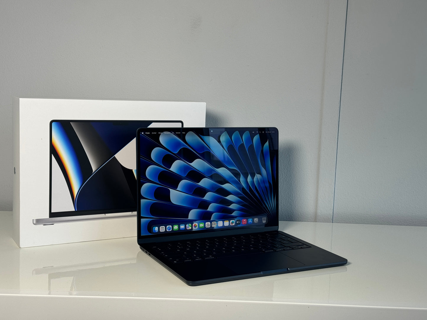 Macbook Air M3 13,6" 4K XDR Display | 8-core M3 | 16Gb RAM | 256Gb SSD | (2023)