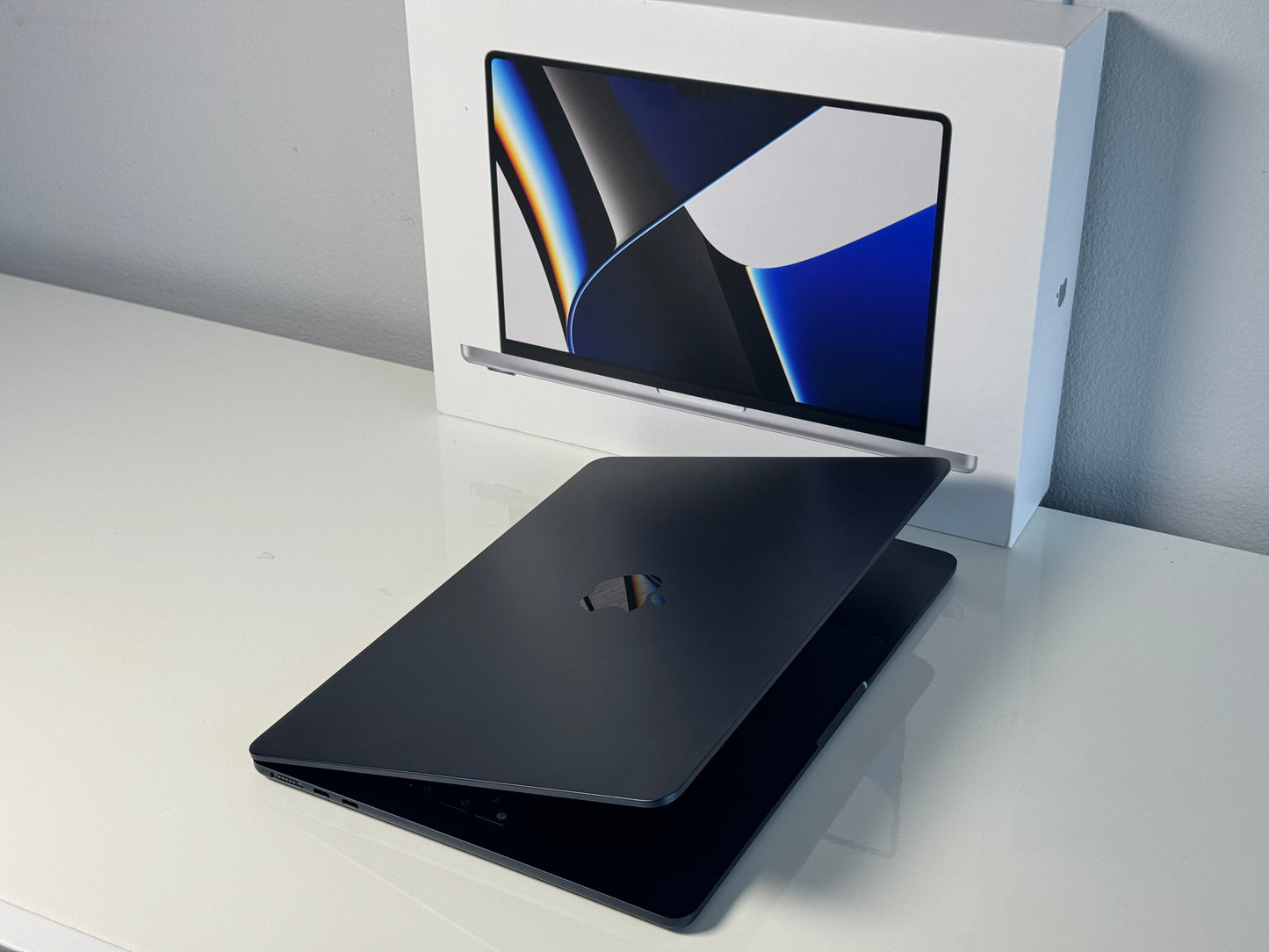 Macbook Air M3 13,6" 4K XDR Display | 8-core M3 | 16Gb RAM | 256Gb SSD | (2023)