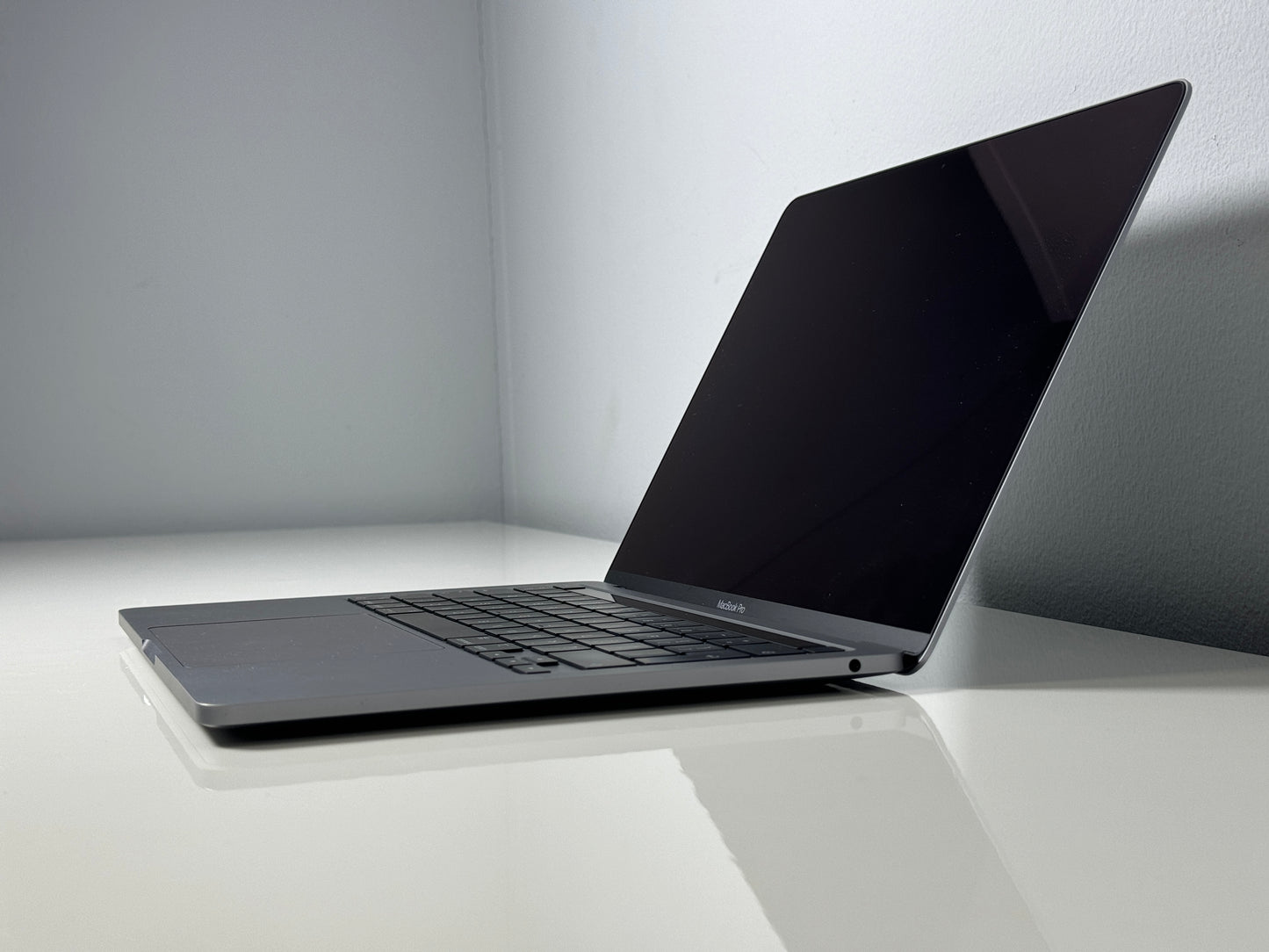 Macbook Pro 13,3" 4k Retina | intel Core i5 | 256 Gb SSD | 8Gb RAM | Spacegrey