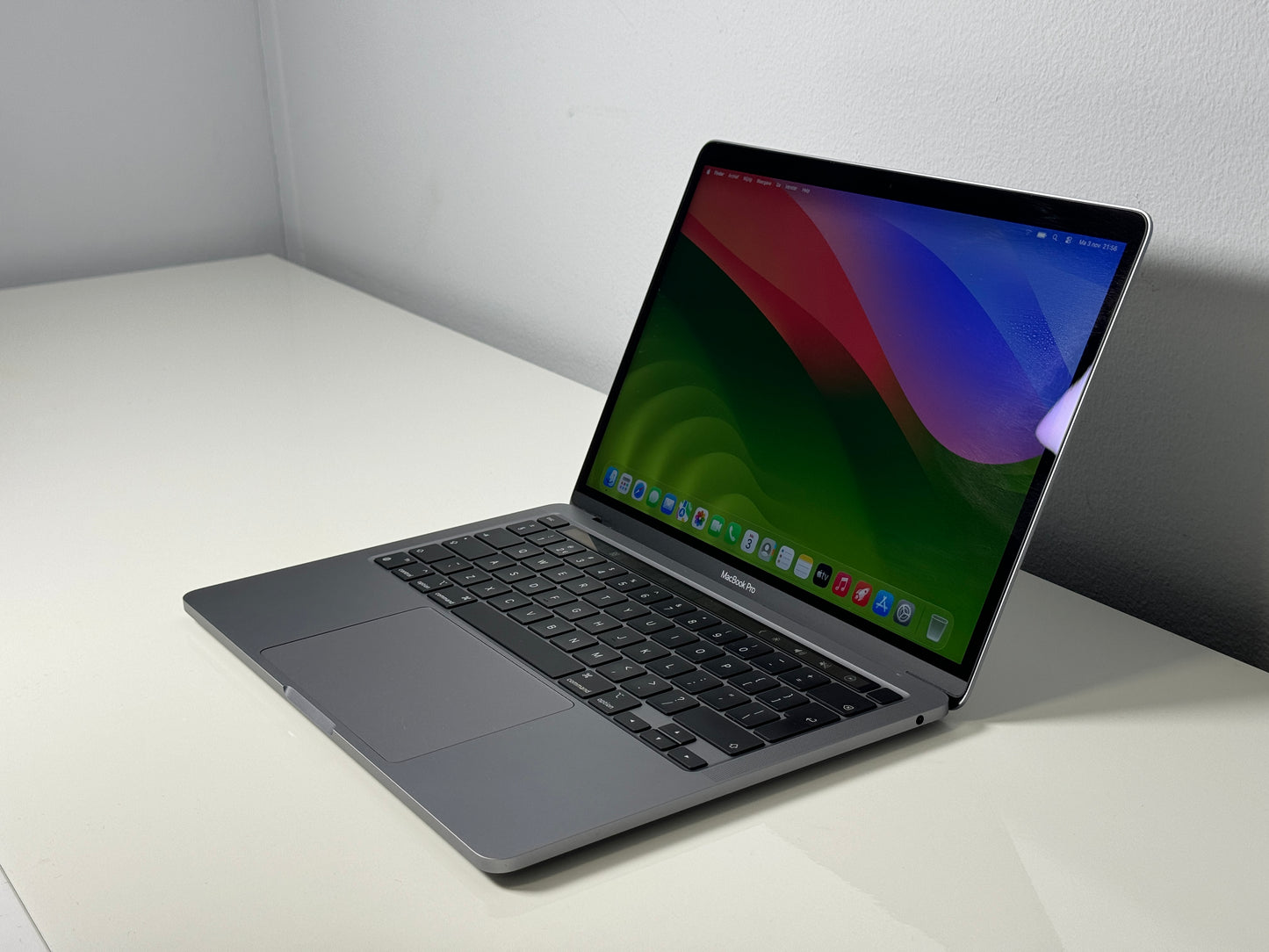 Macbook Pro 13,3" 4k Retina | 8-core m2 | 256 Gb SSD | 8GB RAM | Spacegrey (2022)