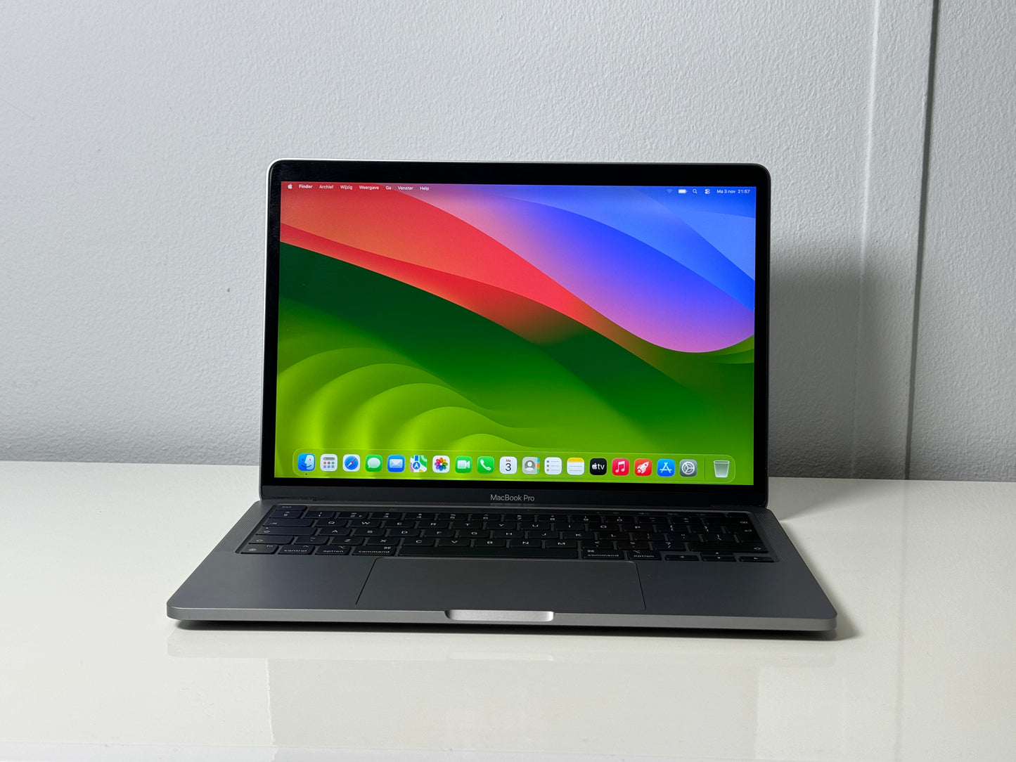 Macbook Pro 13,3" 4k Retina | 8-core m2 | 256 Gb SSD | 8GB RAM | Spacegrey (2022)
