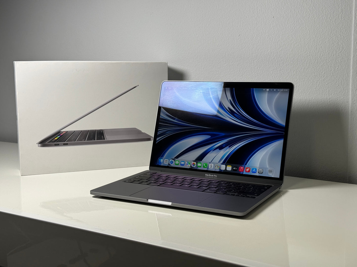 Macbook Pro 13,3" 4k Retina | 8-core m2 | 256 Gb SSD | 8GB RAM | Spacegrey (2022)
