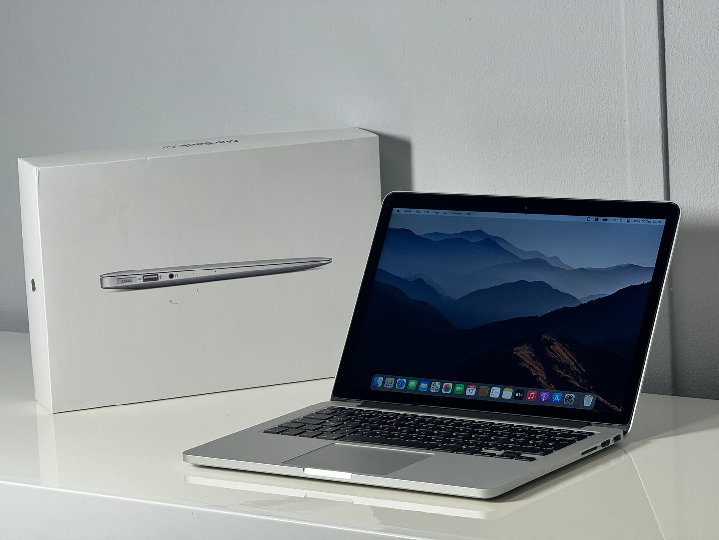 MacBook Pro 13" Super Retina | intel core i5 | 8Gb RAM | 256Gb SSD