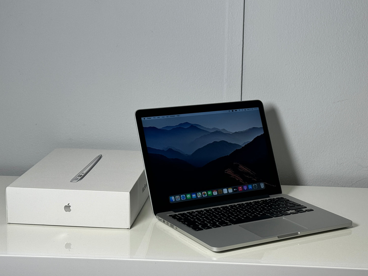 MacBook Pro 13" Super Retina | intel core i5 | 8Gb RAM | 256Gb SSD