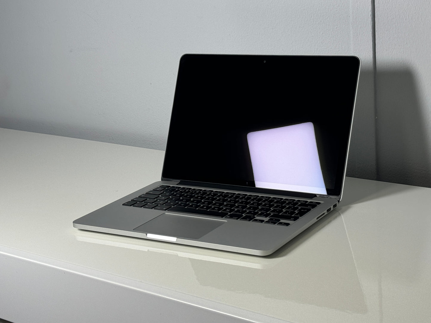 MacBook Pro 13" Super Retina | intel core i5 | 8Gb RAM | 256Gb SSD