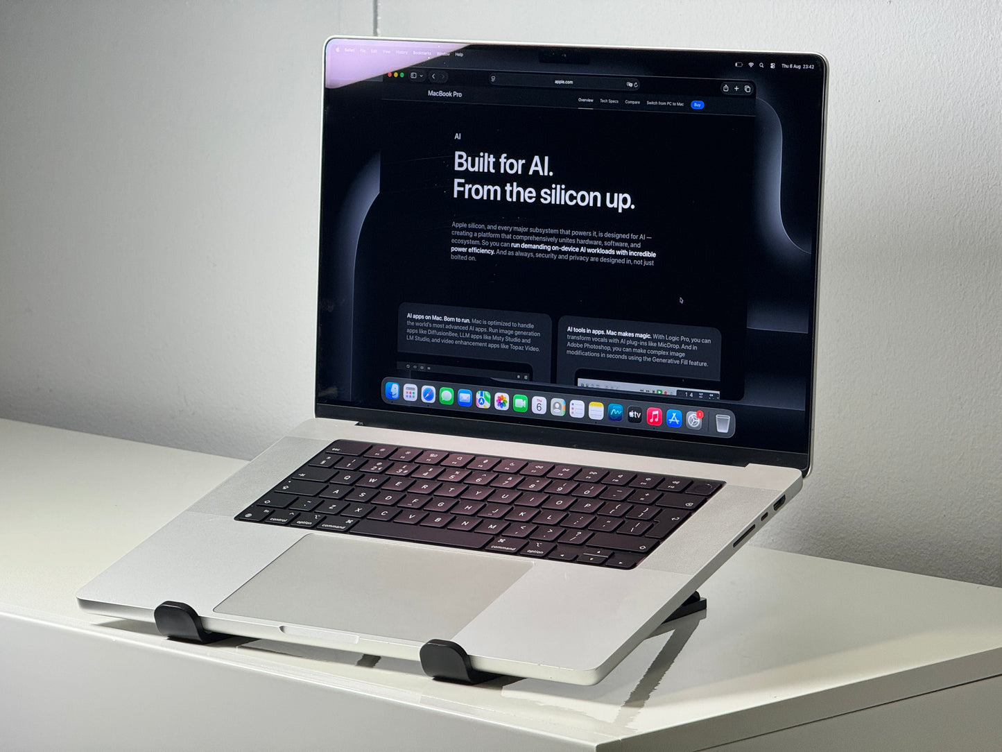 Macbook Pro 16" 4K XDR Display | M1 Pro | 1000GB SSD | 16GB RAM (A2442)